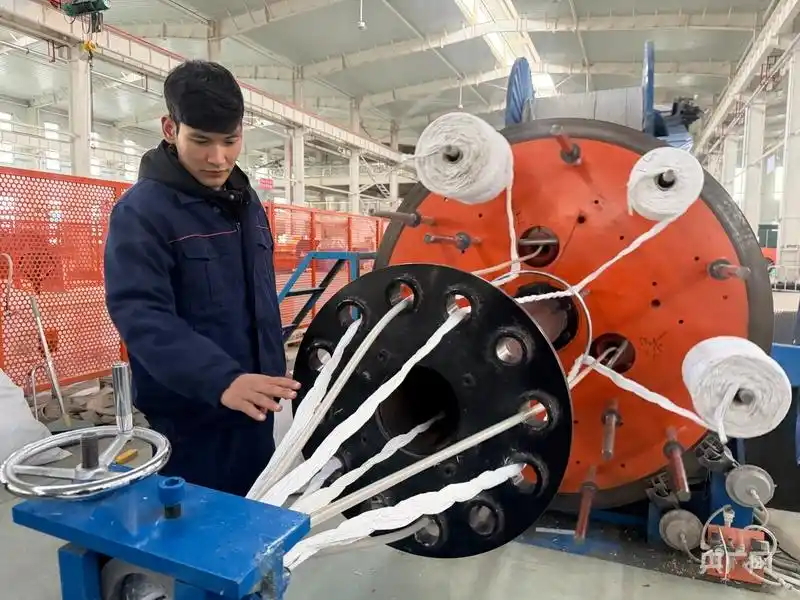 金融暖流“贷”动丝路“新”发展